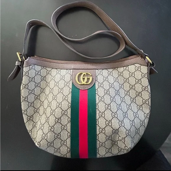 Authentic Gucci Crossbody Purse - Picture 8 of 10